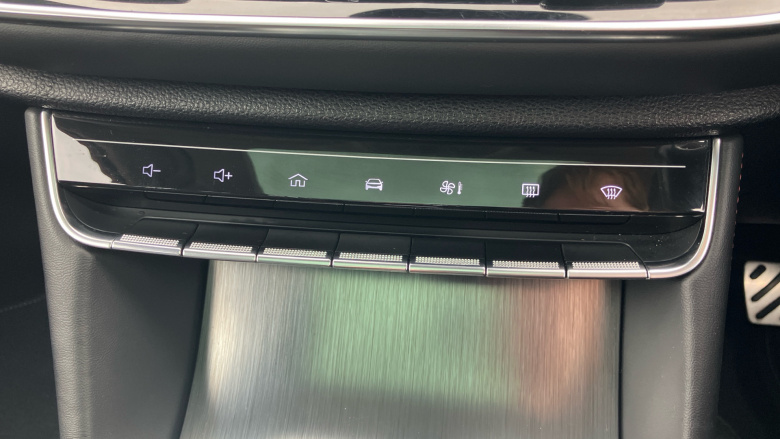 MG Hs 1.5 T-GDI PHEV Exclusive 5dr Auto Hatchback